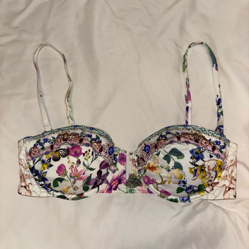 RARE Camilla Queens Bee Hive Bikini Top